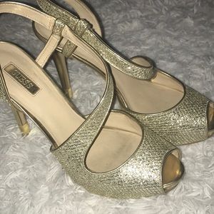 Absolutely Gorgeous Gold Guess Heels